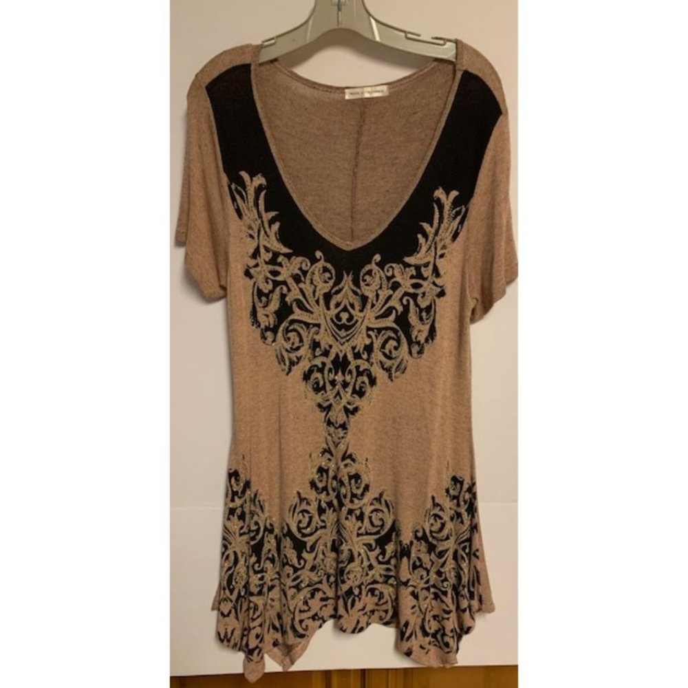 Beautiful light pink and brown knit top